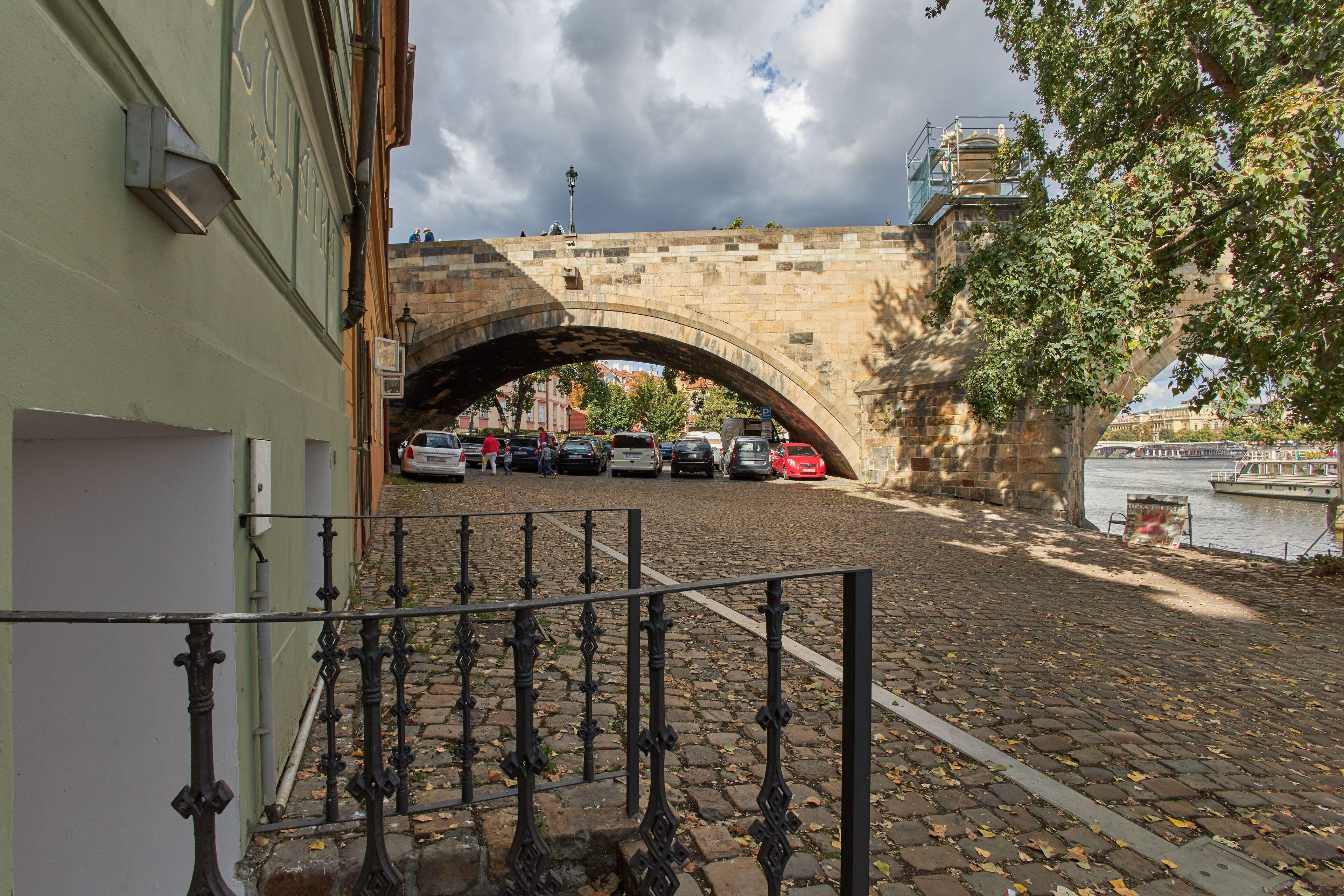 River View Residence By Charles Bridge, Prague